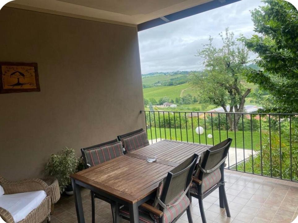 Agriturismo Bottega Di Rosanna Castagnole delle Lanze ภายนอก รูปภาพ