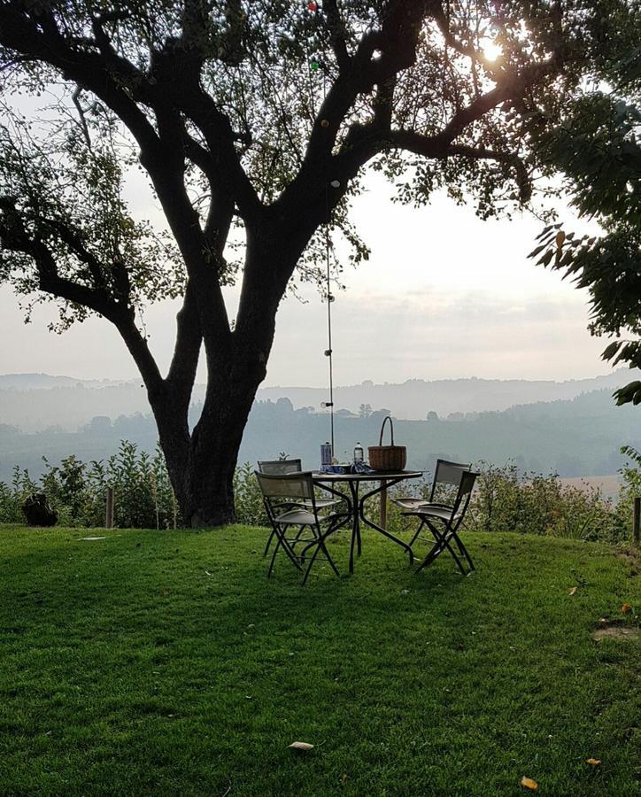 Agriturismo Bottega Di Rosanna Castagnole delle Lanze ภายนอก รูปภาพ